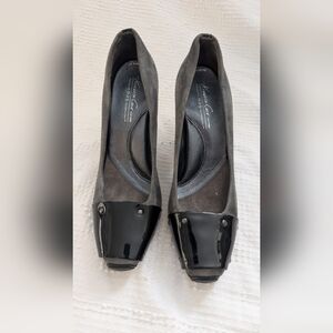 Kenneth Cole 'Risky Lady' suede & patent leather pumps. Size:7.5